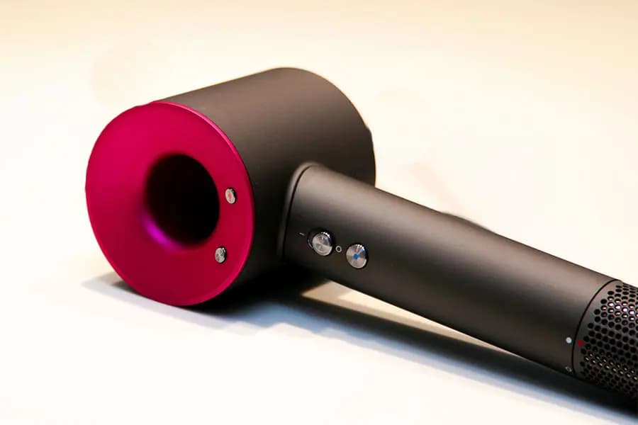 ダイソンドライヤー