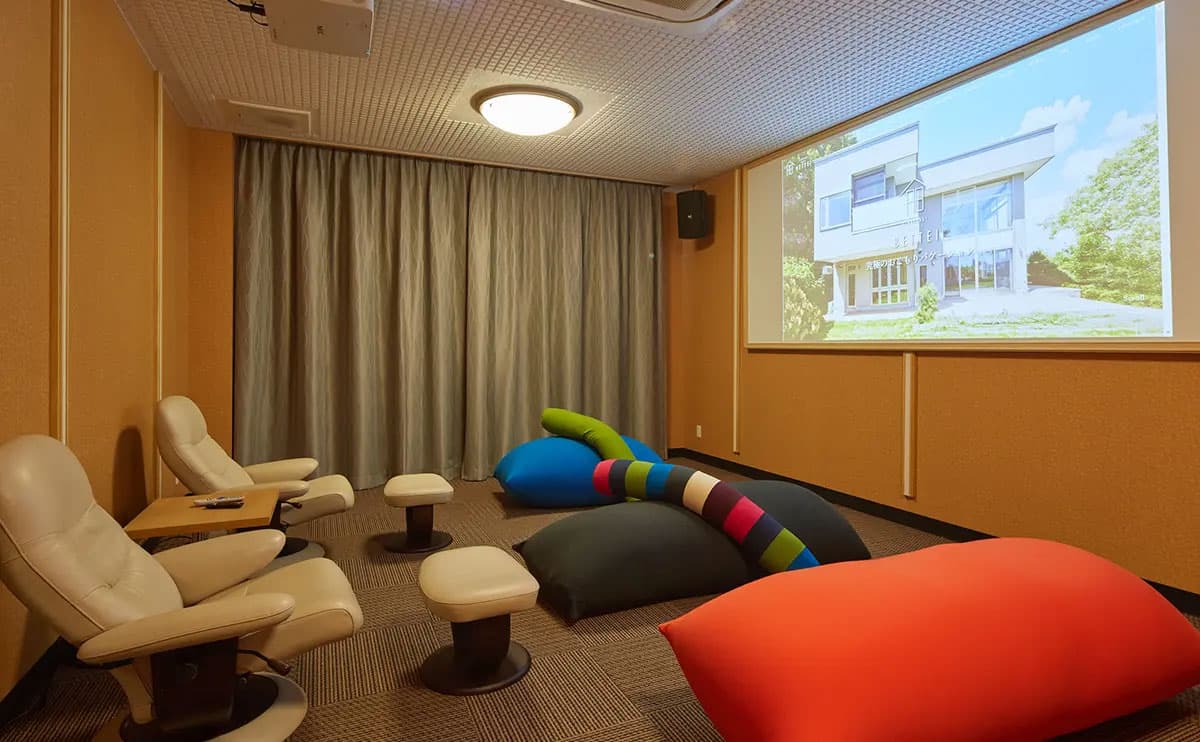 仕事仲間とオフサイトミーティング