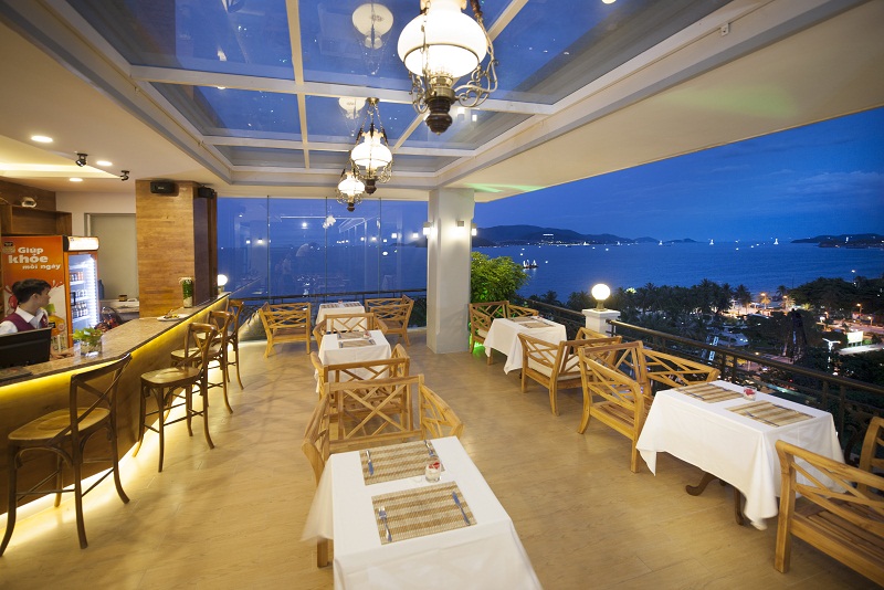 BAR｜REMBRANDT HOTEL NHA TRANG