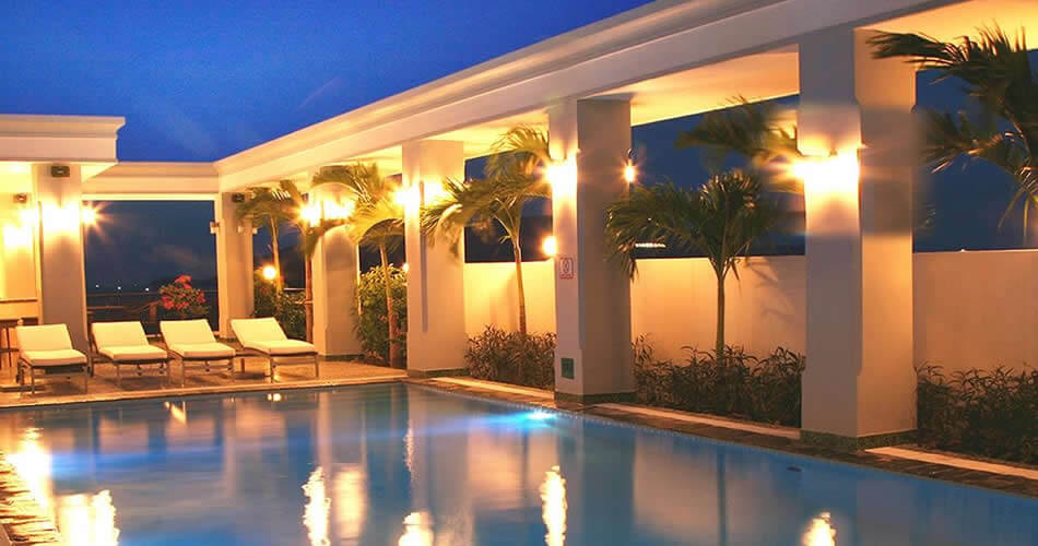 REMBRANDT HOTEL NHA TRANG｜ベトナムニャチャン湾の景色を一望するホテル