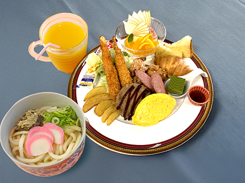 お子様プレートうどん付き