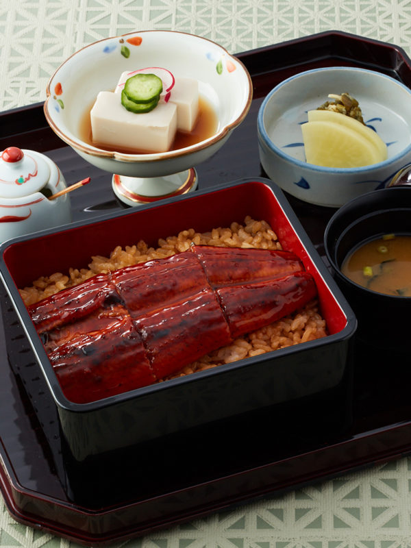 うな茶漬けも楽しめる|四季の「国産うな重」|季節のおすすめ|ランチ|レンブラントホテル海老名【公式】レンブラントグループホテル