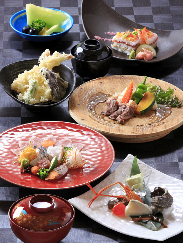 日本料理富貴野『七五三お祝い懐石』<br>~お子様の健やかな成長を願う大切な一日~ご予約承り中!|おすすめ|レンブラントホテル大分【公式】レンブラントグループホテル