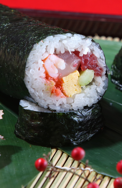 【数量限定】「日本料理富貴野」「鉄板焼山茶花」特製恵方巻き|