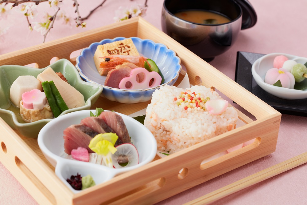 3月｜平日ランチ限定｜お花見弁当<br>2,000円（税･サービス料込）｜季節のおすすめ｜ランチ｜レンブラントホテル海老名【公式】レンブラントグループホテル