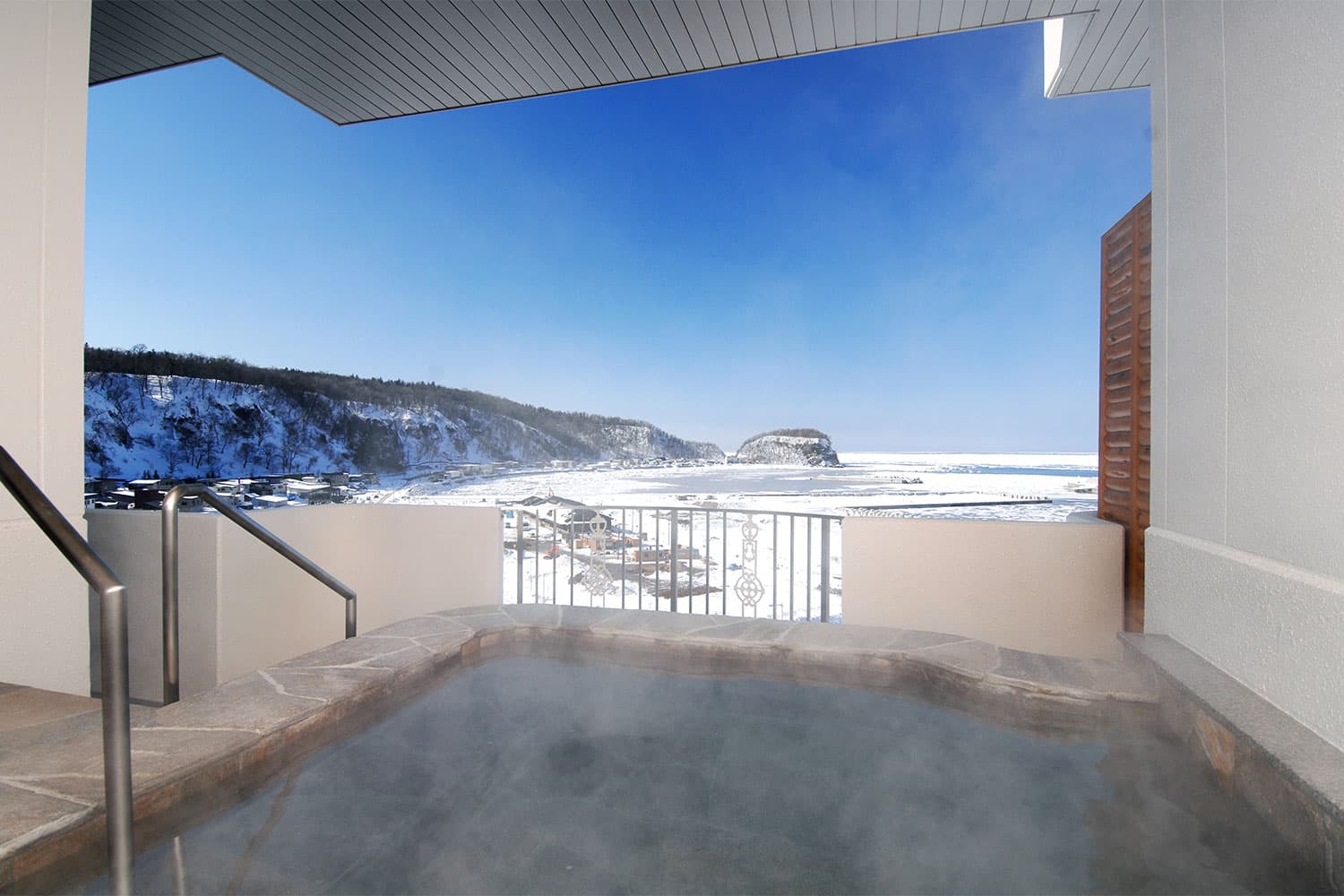 Rembrandt Resort Shiretoko Hot Springs